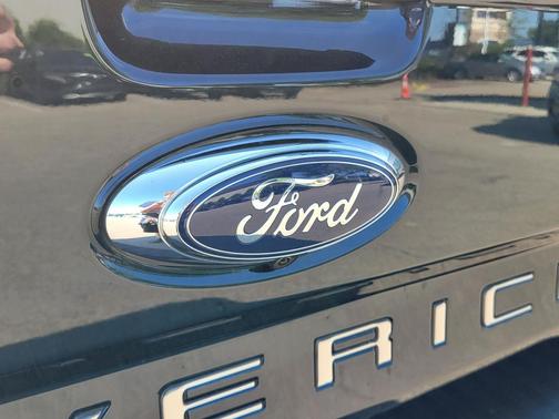 Alto Blue Metallic Tinted Clearcoat 2022 Ford Maverick XLT