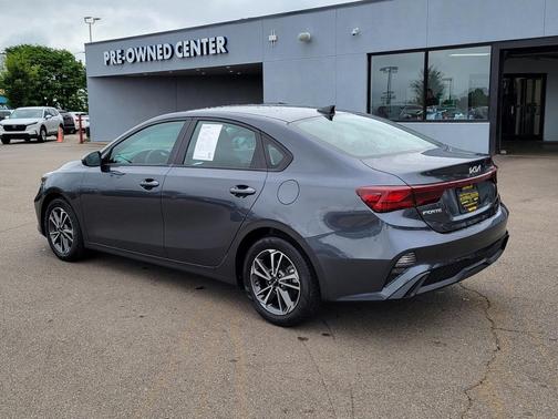 Gravity Gray 2023 Kia Forte LXS