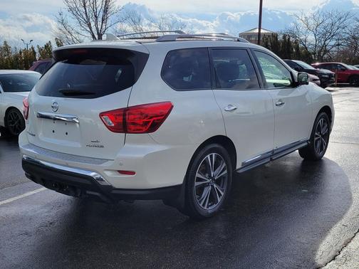 2019 Nissan Pathfinder Platinum
