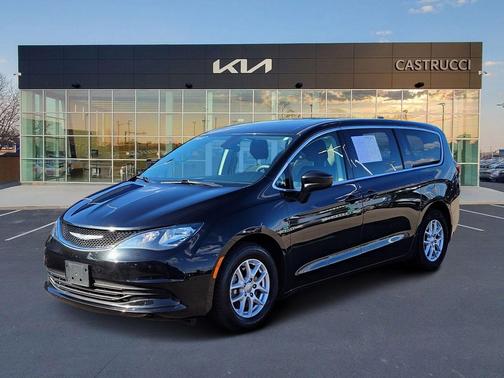 2017 Chrysler Pacifica Touring