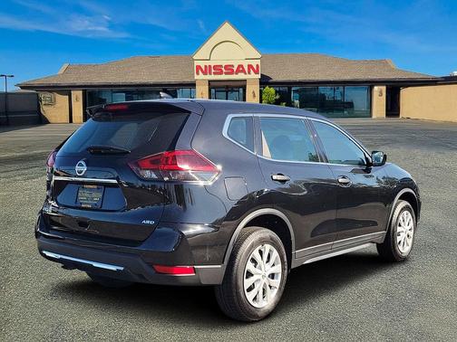 2019 Nissan Rogue S