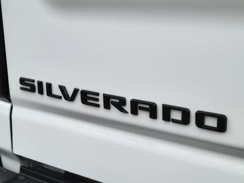 2024 Chevrolet Silverado 2500 4WD Crew Cab Standard Bed ZR2