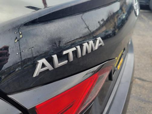 2024 Nissan Altima SR Intelligent AWD