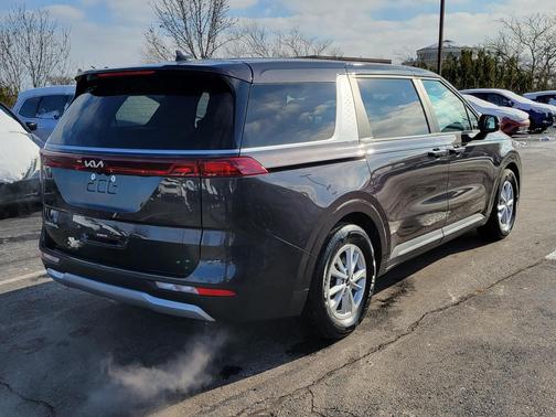 2024 Kia Carnival LX