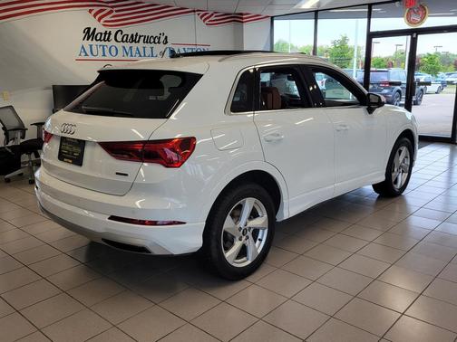 WHITE 2022 Audi Q3 40 Premium
