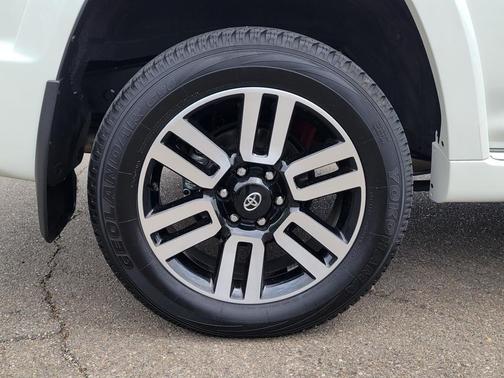 Blizzard Pearl 2023 Toyota 4Runner Limited