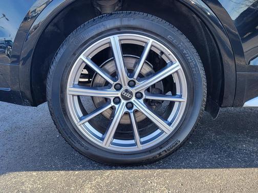 2022 Audi SQ5 3.0T Premium Plus