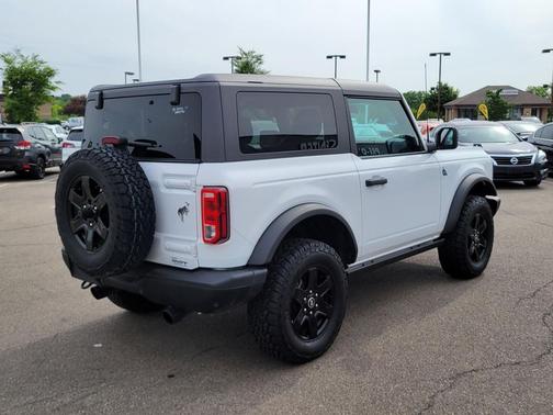 Oxford White 2023 Ford Bronco Black Diamond