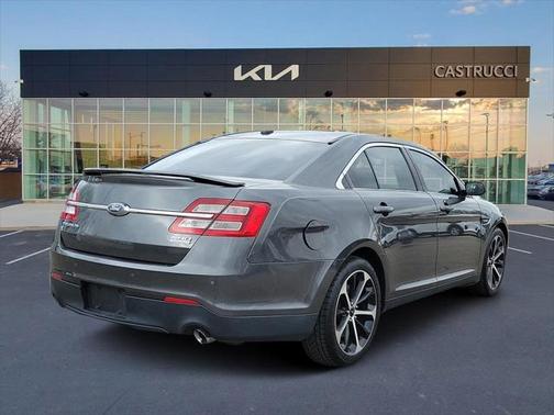 2016 Ford Taurus SHO