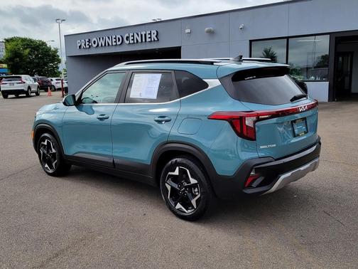 Pluton Blue 2024 Kia Seltos EX