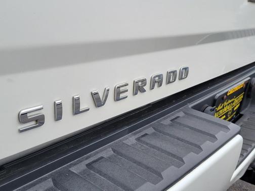 2017 Chevrolet Silverado 1500 2LT