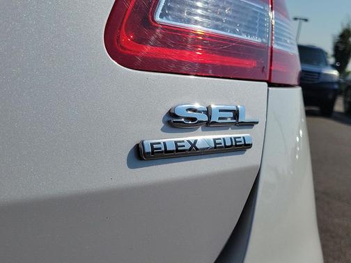 2017 Ford Taurus SEL