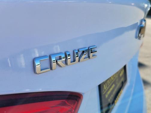 2018 Chevrolet Cruze LS