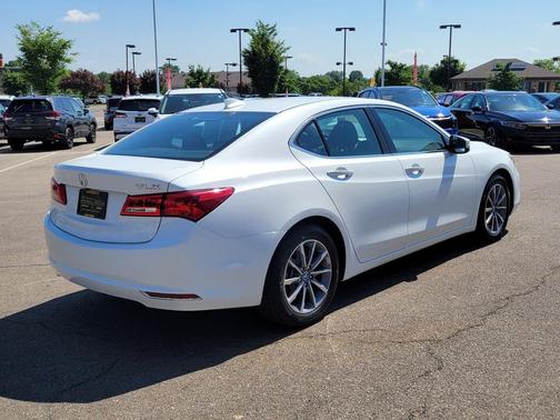 Bellanova White Pearl 2018 Acura TLX Technology