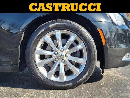 2016 Chrysler 300 Limited