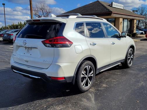 2020 Nissan Rogue SV