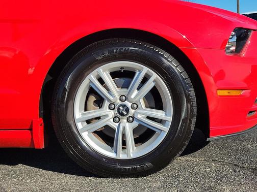 2014 Ford Mustang V6