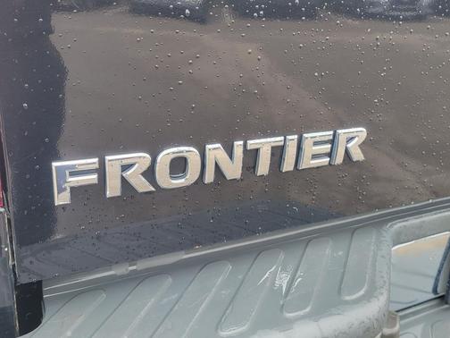 2017 Nissan Frontier SV