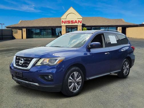2020 Nissan Pathfinder SV