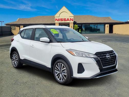 2023 Nissan Kicks SV