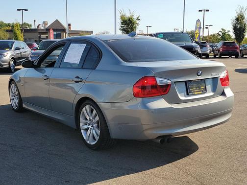 2006 BMW 325 325i