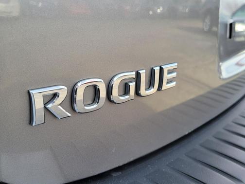 2011 Nissan Rogue SV