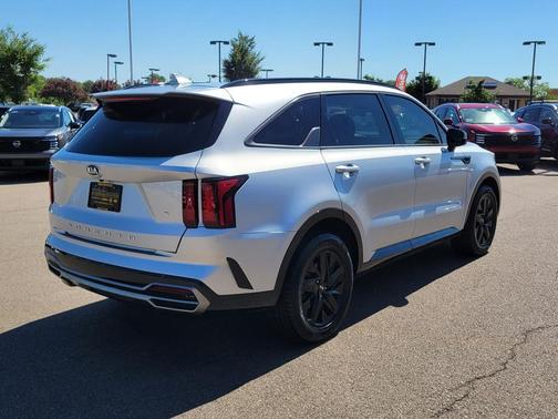 Sparkling Silver 2021 Kia Sorento S