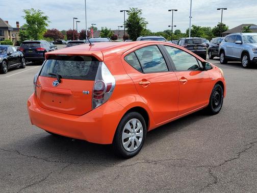 Habanero 2012 Toyota Prius c One