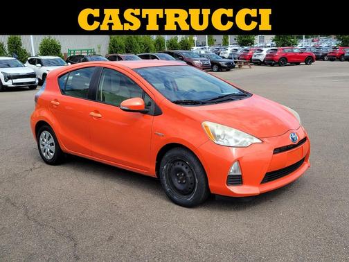 Habanero 2012 Toyota Prius c One