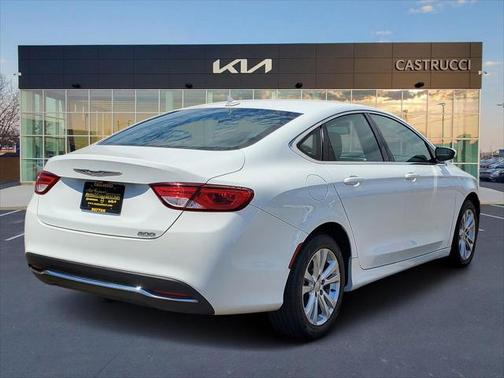 2017 Chrysler 200 Limited