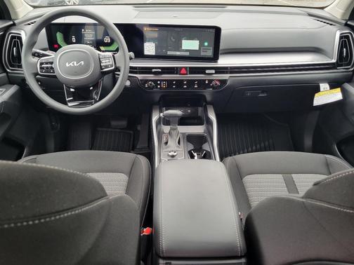 2025 Kia Sorento LX