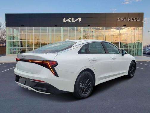 2025 Kia K5 LXS