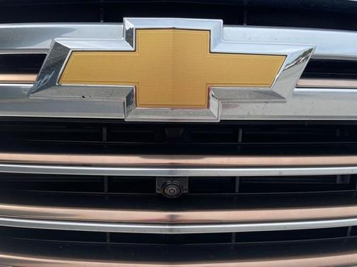 Photo 5 of 32 of 2021 Chevrolet Suburban High Country