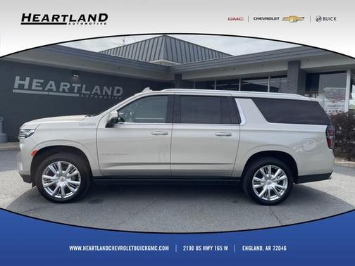 Photo 1 of 32 of 2021 Chevrolet Suburban High Country