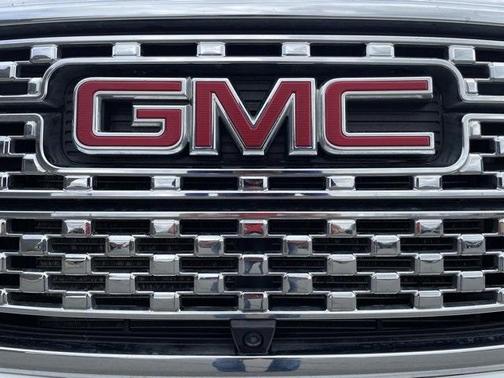 Photo 5 of 34 of 2019 GMC Acadia Denali