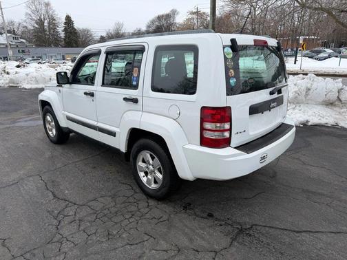 2011 Jeep Liberty Sport