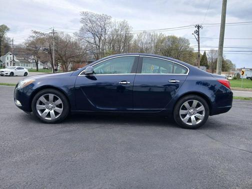 2012 Buick Regal Premium 2