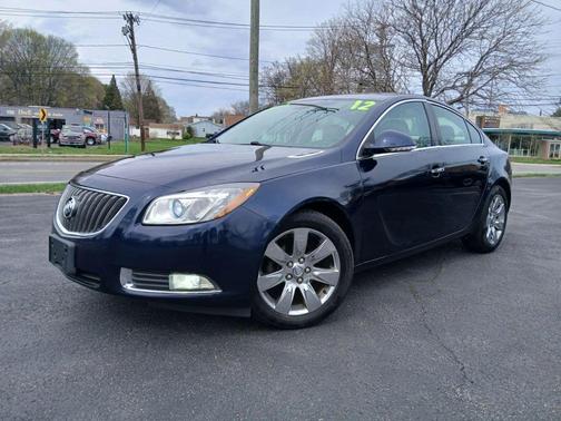 2012 Buick Regal Premium 2