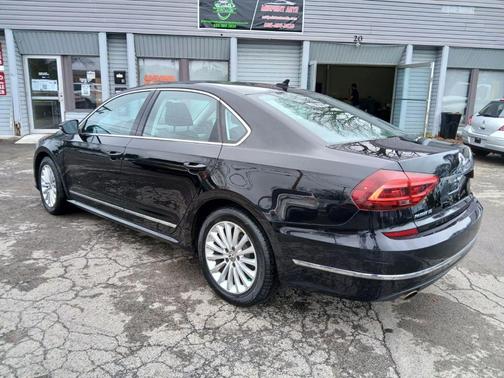 Black 2017 Volkswagen Passat 1.8T SE