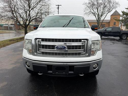 White 2014 Ford F-150 XLT
