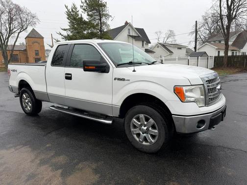 White 2014 Ford F-150 XLT