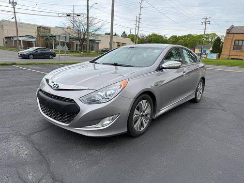 Grey 2013 Hyundai SONATA Hybrid Limited