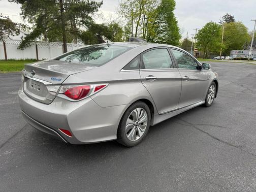 Grey 2013 Hyundai SONATA Hybrid Limited