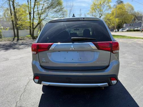 Blue 2017 Mitsubishi Outlander SEL