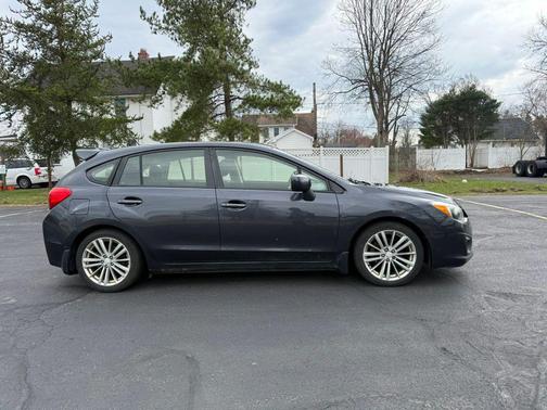2014 Subaru Impreza 2.0i Premium