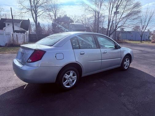 2007 Saturn Ion 2