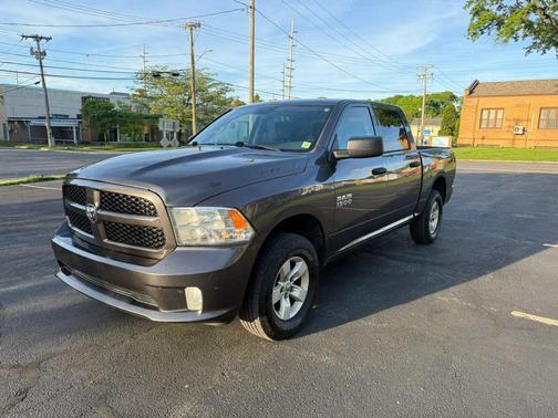 Granite Crystal Metallic Clearcoat 2016 RAM 1500 Tradesman/Express