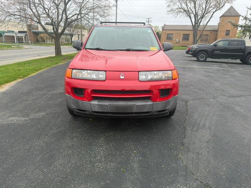Red 2003 Saturn Vue Base