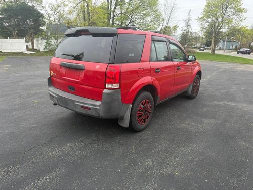 Red 2003 Saturn Vue Base
