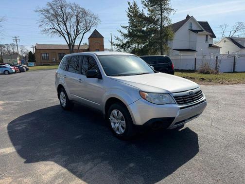 Gray 2010 Subaru Forester 2.5 X